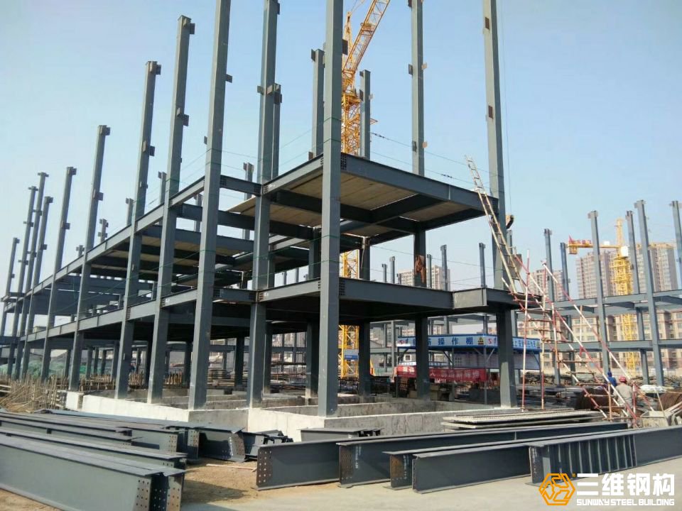 山东奥林匹斯之门钢结构公司建造的上海舜元科创园钢结构工程